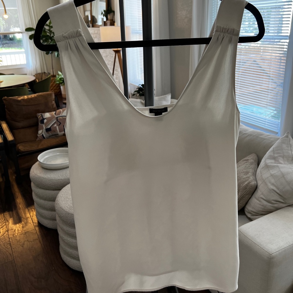 Super cute Ann Taylor tank
